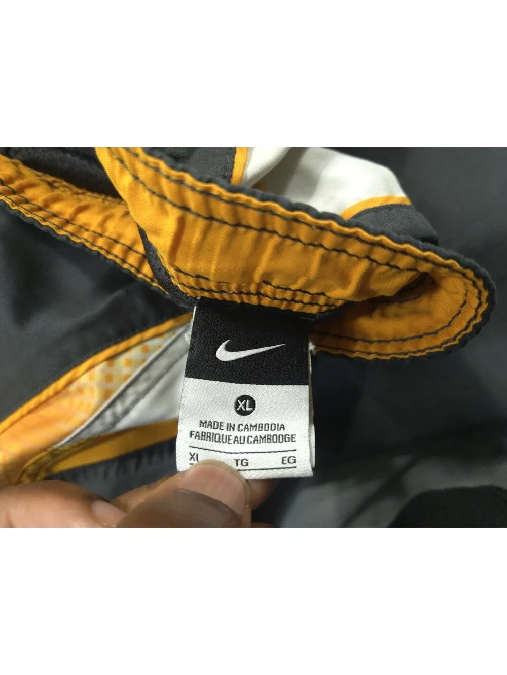 Nike Swim Trunks Board Shorts Mens XL Gray Mesh Lined Beach Travel Drawstring